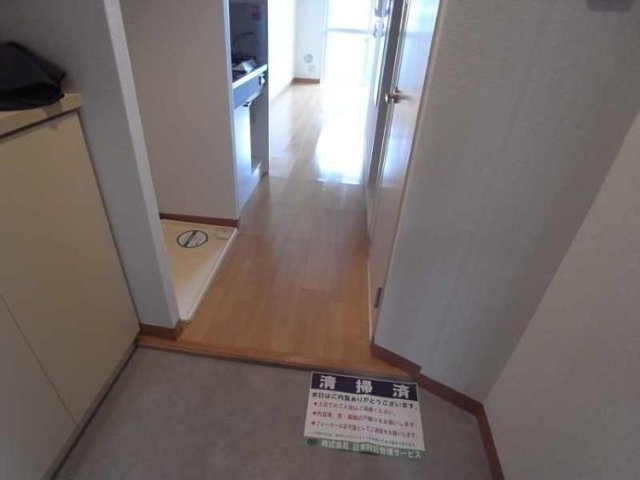ダイホープラザ入谷の玄関