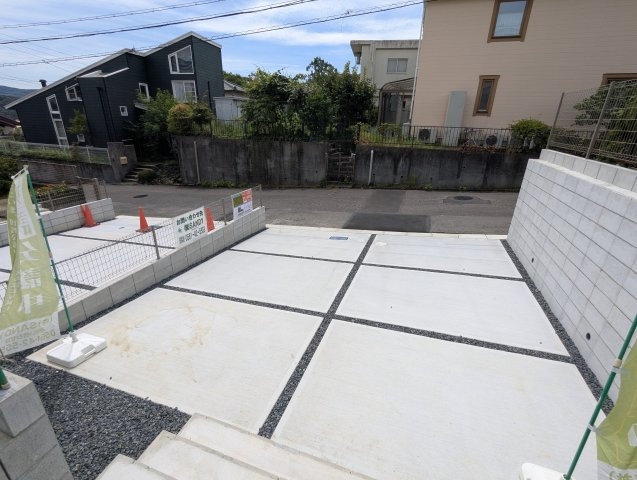 ハートフルタウン　春日井市石尾台6丁目4番　全2棟の駐車場