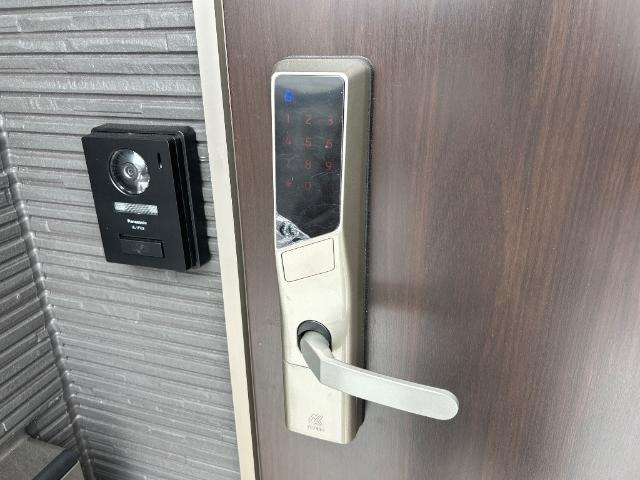 上益城郡益城町大字惣領のアパートのセキュリティ|玄関ドア