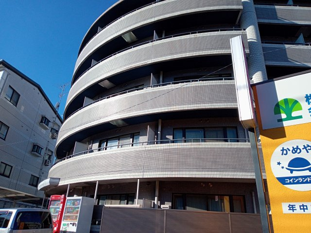 川崎市多摩区生田７丁目の賃貸マンションの外観