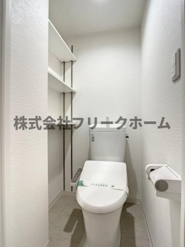武蔵野市吉祥寺南町２丁目の賃貸マンションのトイレ