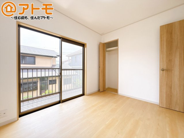 【子供部屋】 | 裾野市千福が丘1丁目　中古一戸建て | 収納豊富な洋室は使い勝手良好です！