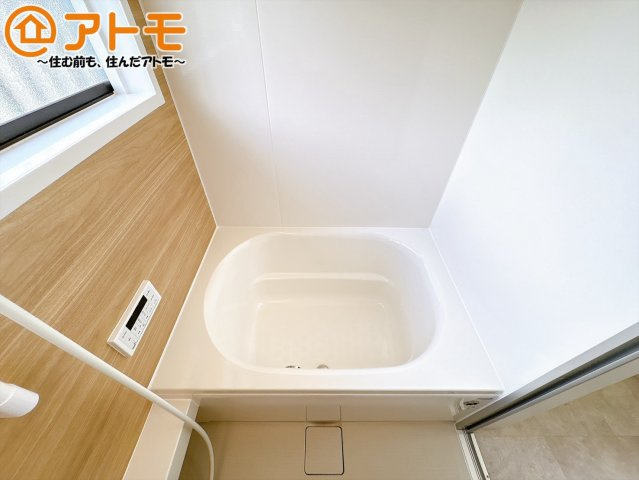【浴室】 | 裾野市千福が丘1丁目　中古一戸建て | お風呂で日々の疲れを落としましょう♪スタイリッシュなお風呂になっています！