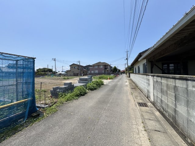 新築　前橋市女屋町全5棟　Blooming　Garden　3号棟の前面道路含む現地写真|現地写真　西側接道幅員約4ｍ　