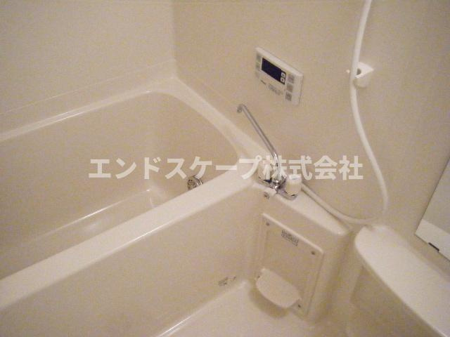 シャンティの浴室|ユニットバス
高崎、前橋のお部屋探しはエンドスケープまで！お客様の理想お聞かせ下さい♪