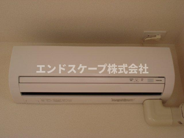 シャンティの設備|エアコン
高崎、前橋のお部屋探しはエンドスケープまで！お客様の理想お聞かせ下さい♪