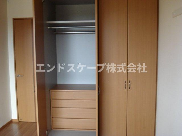 シャンティの収納|クローゼット
高崎、前橋のお部屋探しはエンドスケープまで！お客様の理想お聞かせ下さい♪