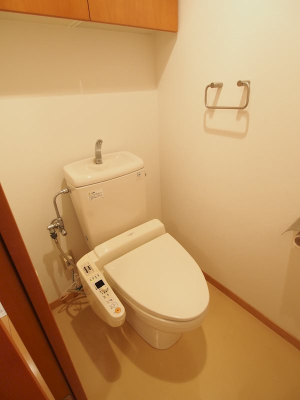 宝塚ガーデンヴィレッジD棟のトイレ|参考、同建物・同間取りの号室