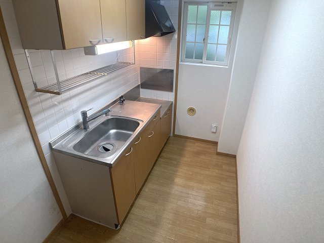 フォレスト六甲A棟のキッチン|ゆったり使えるキッチンスペース