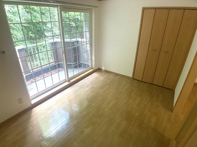 フォレスト六甲A棟の設備|各部屋明るい室内です