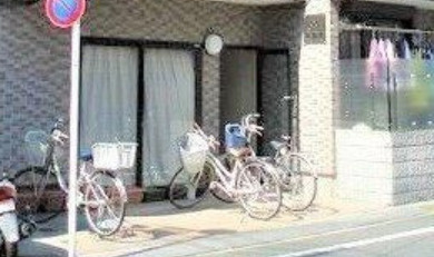 セレ早稲田のエントランス