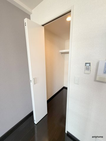 ベルフォーレイガ　仲介手数料無料の収納