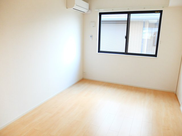 リベルテ　Ⅲの内装|全室フローリングのお部屋です(*^^)v