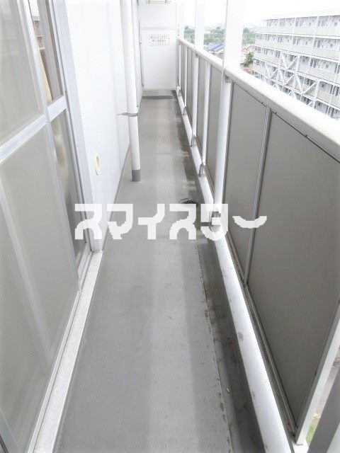 あきる野市二宮の賃貸マンションのバルコニー