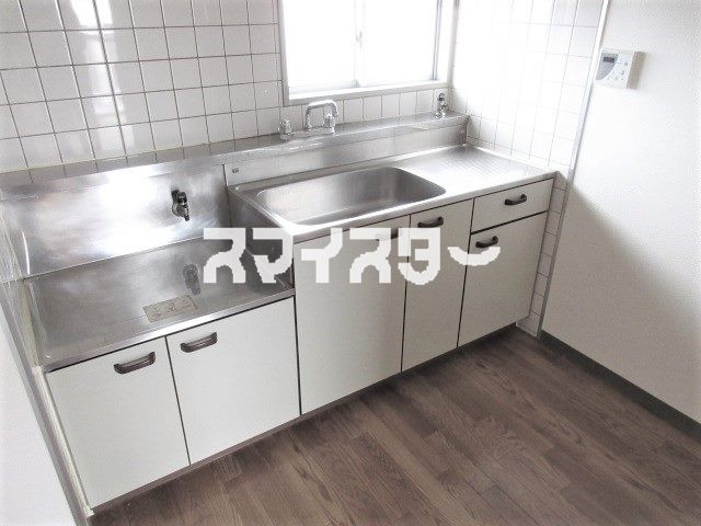 あきる野市二宮の賃貸マンションのキッチン