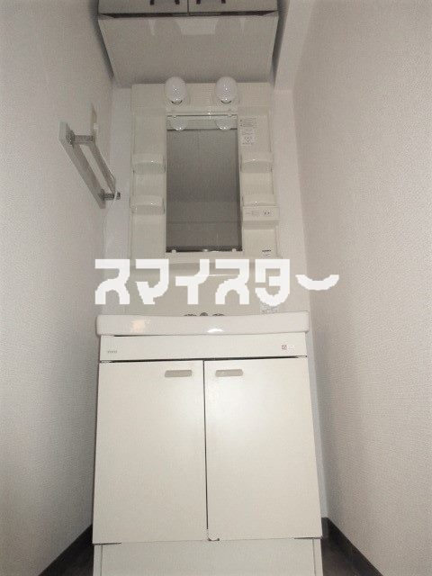 あきる野市二宮の賃貸マンションの独立洗面台