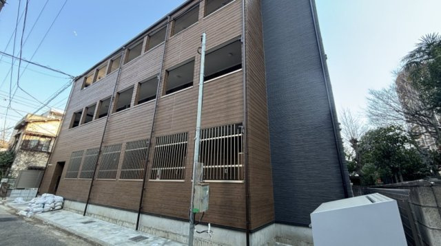 クアトロ本千葉の外観