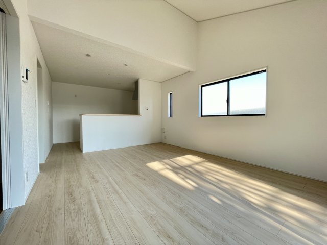 【外観】 | CRADLE  GARDEN　幸手市神扇第1　新築戸建　全3棟　3号棟 | 9/13撮影