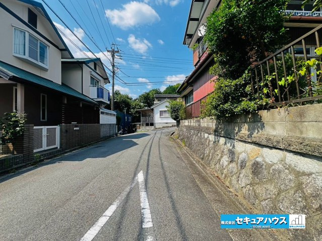 【中古戸建】日進市五色園1丁目の前面道路含む現地写真|事前予約にて現地ご見学いただけます！お気軽にお問い合わせください♪
■株式会社　セキュアハウス　豊明店■
住宅ローンに強く、知識、経験豊富なスタッフ在籍
お客様に寄り添い、ご成約後もサポート致します。