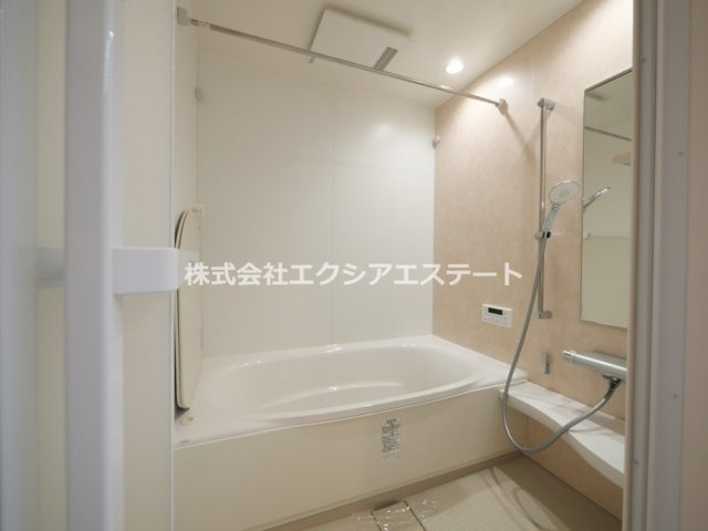 PLAISIR La Lumierepureの浴室