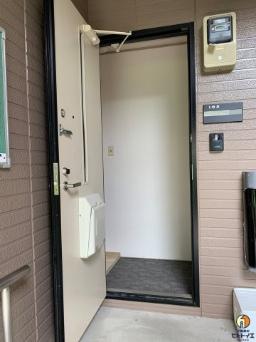サンライズ稲富の玄関