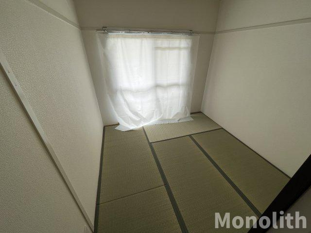 鶴山台34号棟の和室