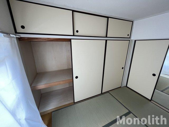 鶴山台34号棟の収納