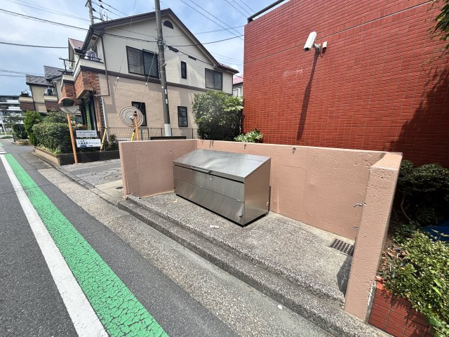 ゴミ捨て場★