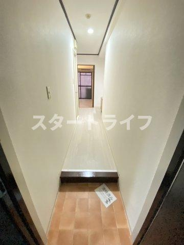 大阪市淀川区宮原１丁目の賃貸マンションの玄関