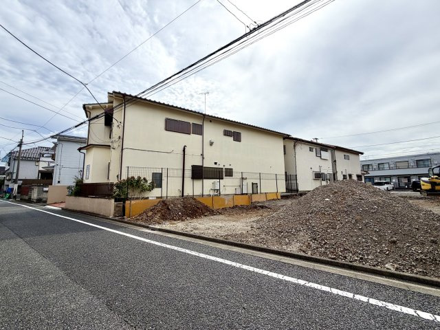 杉並区井草1丁目　ZEH水準×省エネ邸宅　限定4棟の前面道路含む現地写真|東側　2026年8月2日撮影