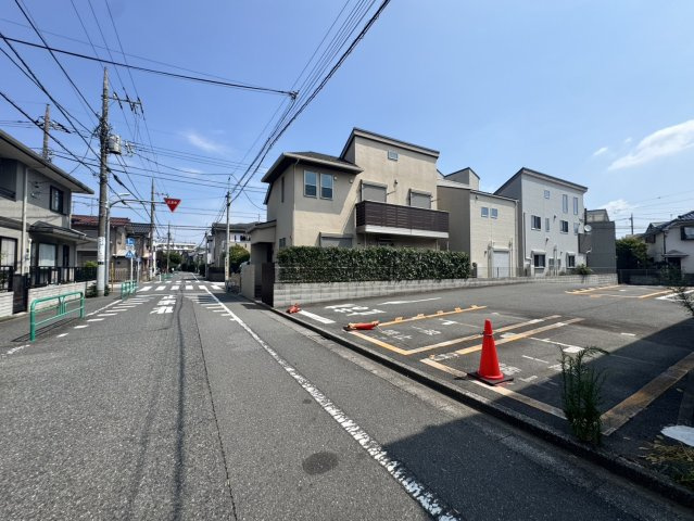 杉並区井草1丁目　駅徒歩4分　低層エリアの限定4区画の前面道路含む現地写真|西側　2026年8月2日撮影