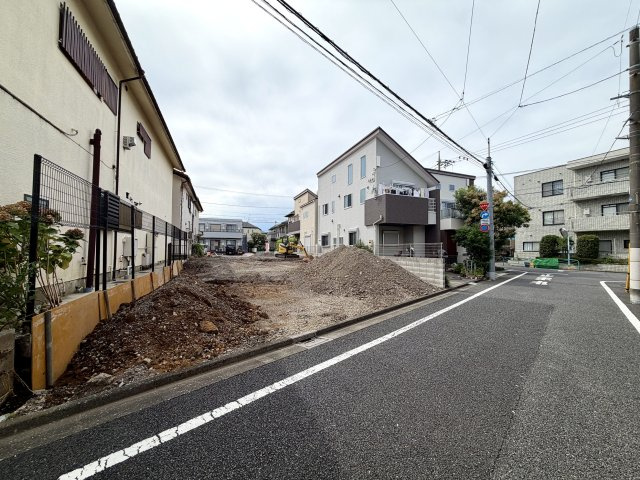 杉並区井草1丁目　ZEH水準×省エネ邸宅　限定4棟の前面道路含む現地写真|東側　2026年8月2日撮影