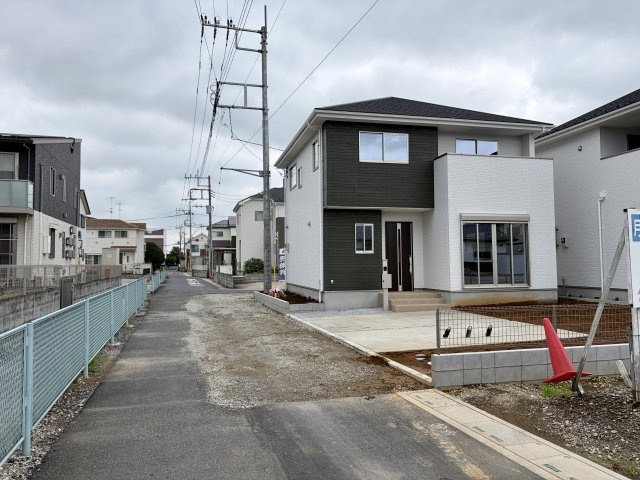 【前面道路含む現地写真】 | 幸手市北2期　Terrechez　新築戸建　全2棟　1号棟
