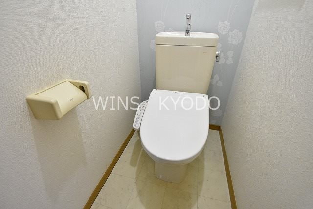 世田谷区経堂１丁目の賃貸マンションのトイレ
