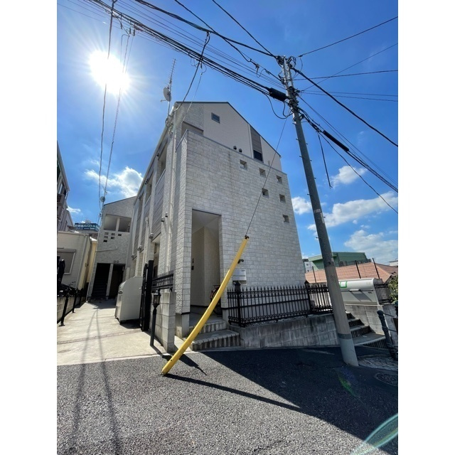 リヴィエール高田馬場の外観