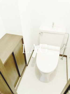 【トイレ】 | ストーン本八幡 | トイレです。