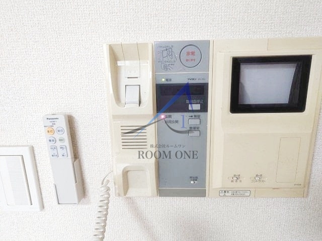 トーシンフェニックス都立大学のセキュリティ|モニター付インターホンです。