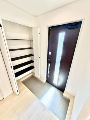 さいたま市浦和区皇山町第3の玄関