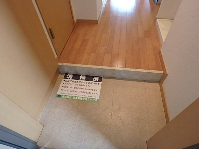 スカイコート文京茗荷谷の玄関