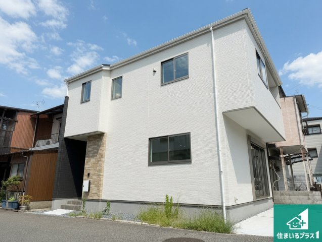 松原市北新町　第1期　新築一戸建ての外観|安心の10年保証！外観を美しく保ち、雨水で汚れを落とします！気になることがありましたら、お気軽にお問い合わせください！