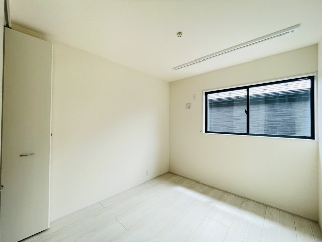 【洋室】 | 幸手市東4丁目　新築戸建　全2棟　1号棟