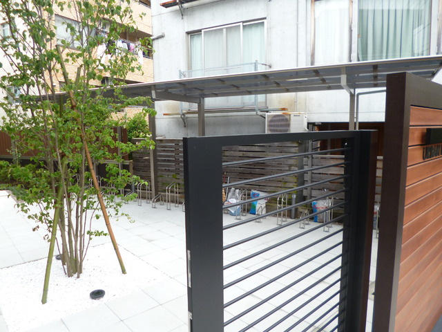 アーバンプラザＣのその他|屋根付駐輪場