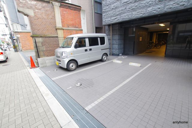 プレサンス梅田東アルファ　仲介手数料無料の駐車場