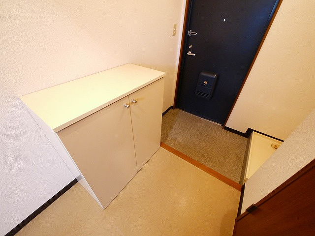 杉ヶ中町ビルの玄関|きれいな玄関です