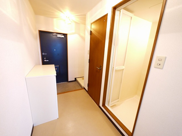 杉ヶ中町ビルの玄関|シンプルで使いやすい玄関です