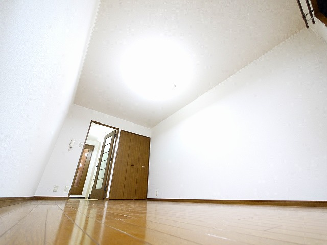 杉ヶ中町ビルの寝室|寝室にぴったりのお部屋です