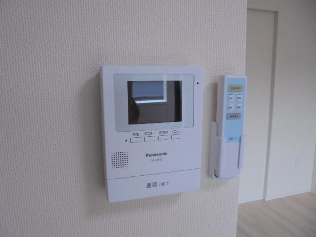 桜町フラッツのセキュリティ|カメラ付インターホン