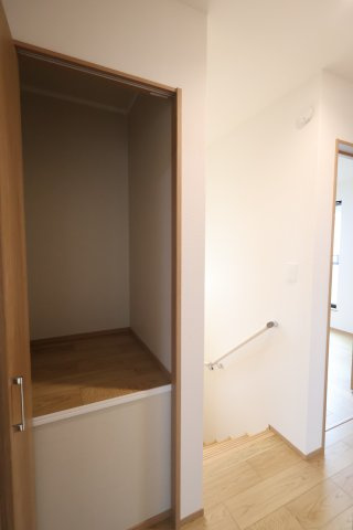 《仲介手数料無料》練馬区大泉町５丁目28-13新築一戸建てハートフルタウンの収納