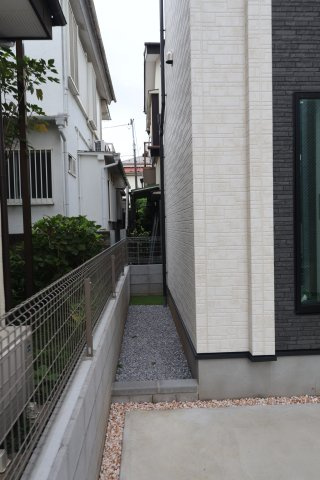 《仲介手数料無料》練馬区大泉町５丁目28-13新築一戸建てハートフルタウンの外観