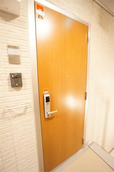グランテラス稲毛の玄関